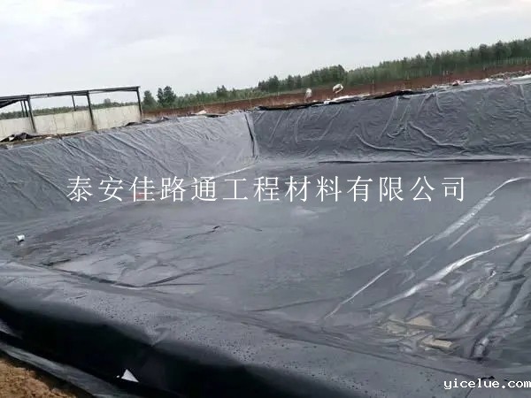 能否形成封闭的防渗体可影响沼气池土工膜的锚固